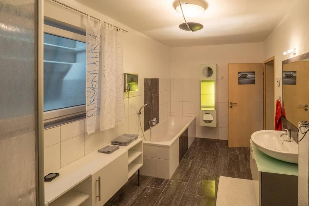 Wohnung Mit Talblick, Ladestation E-Auto Зиген Екстериор снимка